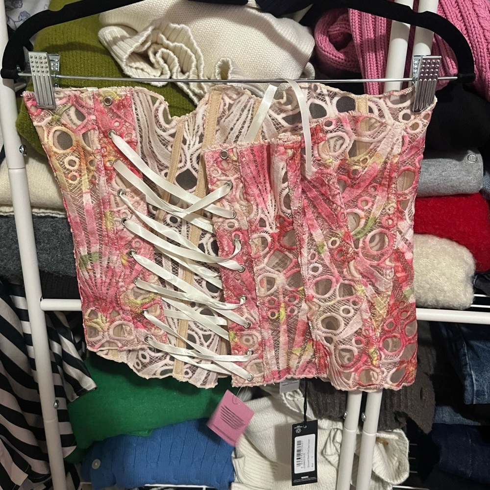 PrettyLittleThing Pink Floral Strapless Corset - Picture 2 of 4